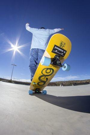 bill_robertson_longboard_nose_manual_small